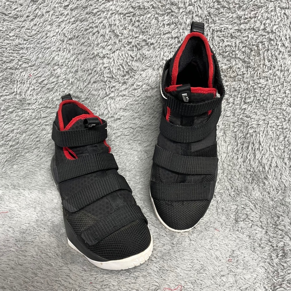 Nike LeBron Soldier 11 GS Kids Shoes 6Y Black Red White Straps